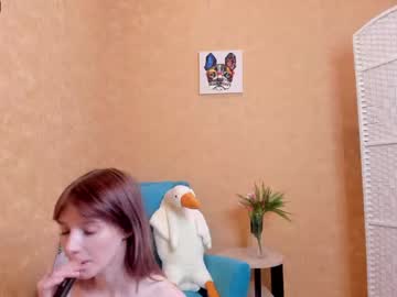 girl
        cristal_moli cam image #475828