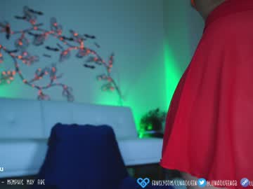 girl
        lunaqueeeen cam image #2598431