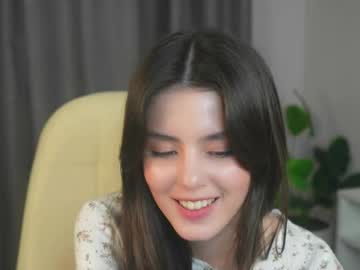 girl
        lucky_forme cam image #6266904