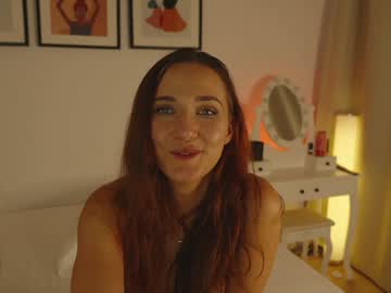 girl
        hell_lo cam image #5651715