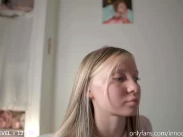 girl
        pureangeldolores cam image #2782818