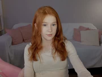 girl
        leahsthetics cam image #6997442