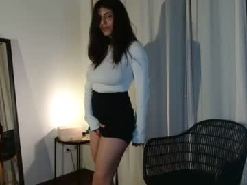 girl
        mailifa cam image #3374961