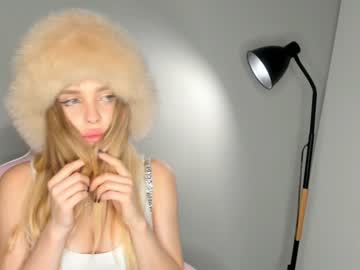 girl
        harriethudson cam image #2904283