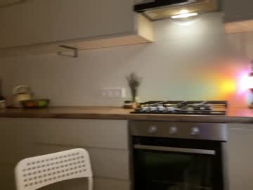 couple
        babyytonight cam image #3480434