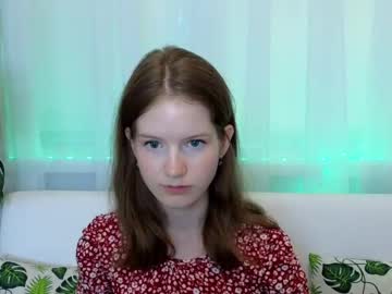 girl
        vikkroriaa cam image #4526694