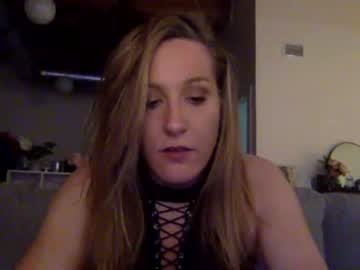 girl
        kat_austin cam image #3849352
