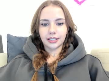 girl
        hustleebabyy cam image #477577
