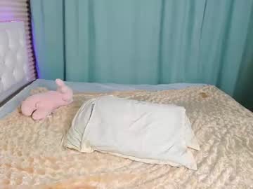 girl
        camilla_asia cam image #390316