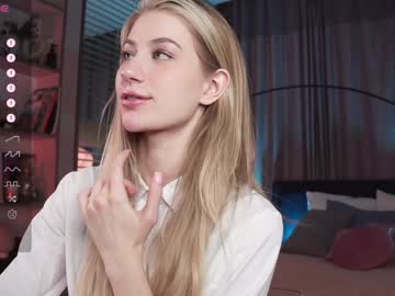 girl
        _icecrystal cam image #4784609
