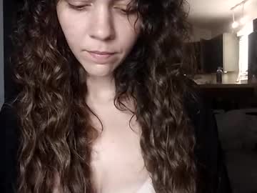 girl
        honeyhive_4u cam image #4362162