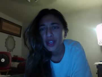 girl
        kristy_barrios cam image #1816871