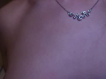 girl
        sarasuo cam image #6037361