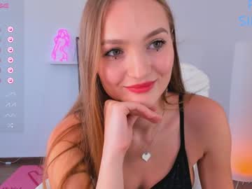 girl
        slimmaya cam image #4453921