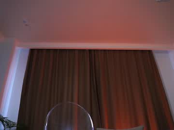 girl
        zoey_stonerr cam image #1387482