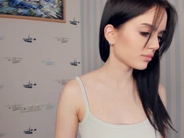 girl
        fannyhaviland cam image #3613109