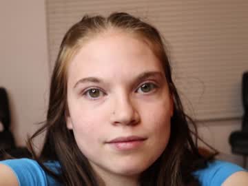 girl
        lexi_laine cam image #53875