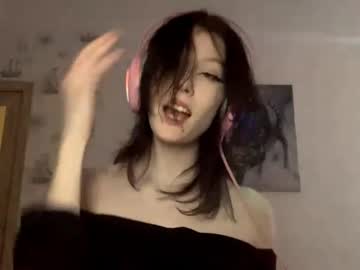 girl
        linettehamling cam image #6597106