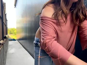 girl
        nyconik cam image #6972017