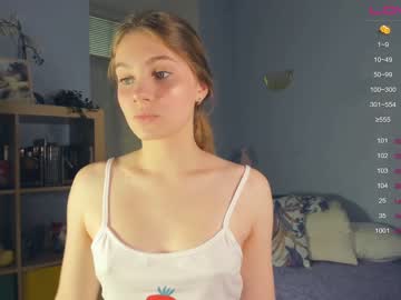 girl
        youne_and_beautiful cam image #2077148