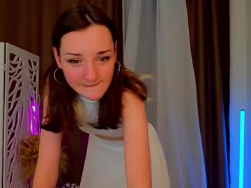 girl
        nikol0ll cam image #6284034