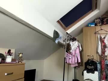 girl
        allanarey151 cam image #6663537
