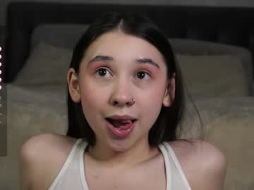 girl
        zarascarlett cam image #6010269