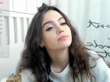 girl
        connieambes cam image #2555809