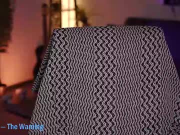 girl
        tiffanyriox cam image #6673473