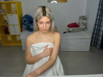 girl
        two_shery cam image #3902325