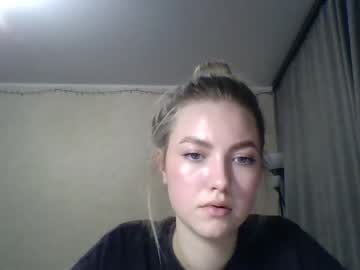 girl
        aksssgirl cam image #901812