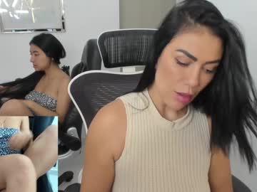 couple
        emillybrowm cam image #4930917