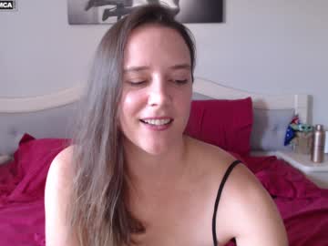 girl
        bluexstacey cam image #6774340