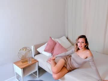 girl
        abigailhale cam image #2701563