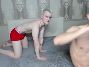 couple
        a_d_s_play cam image #384969