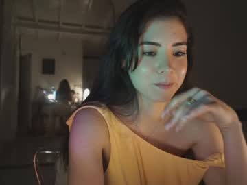 girl
        soifiee cam image #1888408