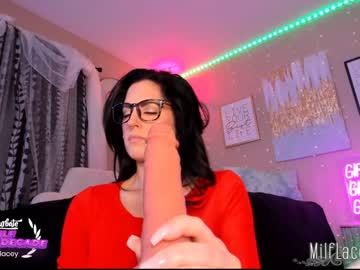 girl
        milf_lacey cam image #264372