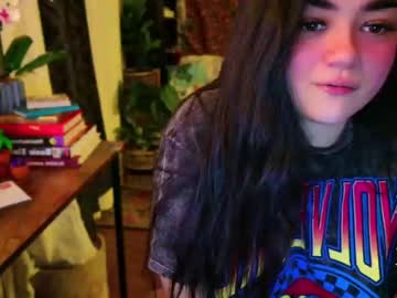 girl
        annatigarr cam image #3928684