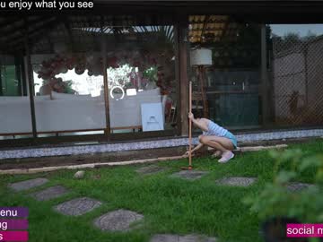 girl
        loollypop24 cam image #6829229