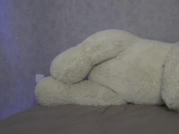 girl
        julia_cristal cam image #558634