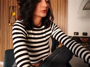 girl
        letiziafulkers1 cam image #750966