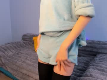 girl
        sheenaeastes cam image #4093966