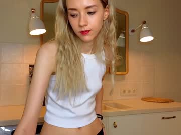 girl
        but_not_for_freeeeee cam image #5425915