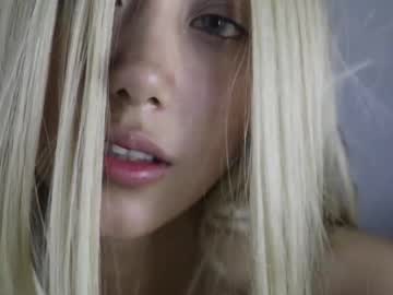 girl
        wendy_daniela cam image #5213723