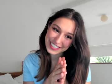 girl
        dixiethepixie cam image #4395424