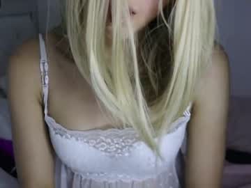 girl
        wendy_daniela cam image #2619499