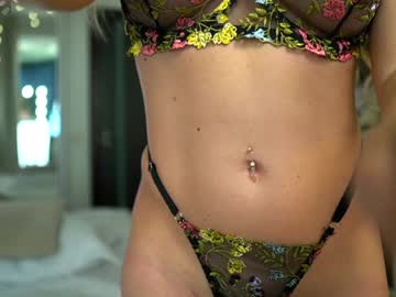 girl
        oh_julie cam image #4806141