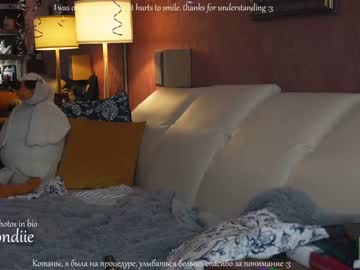 girl
        bestblondiiecb cam image #800701