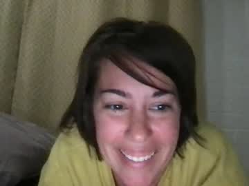 girl
        bigtittygoddess25 cam image #3202383