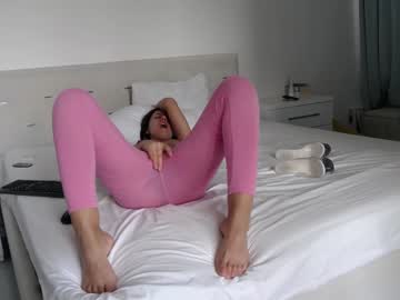 girl
        loving_kristina cam image #3685646